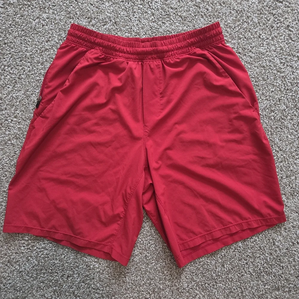 Lululemon Pace Breaker Short Medium Mens Linerless 9 Inseam Bold‎ Red Train Gym